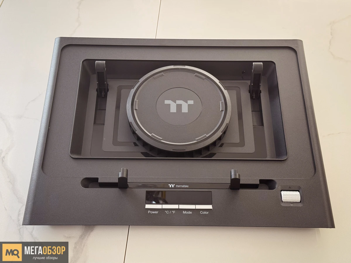Внешний вид Thermaltake Massive Extreme