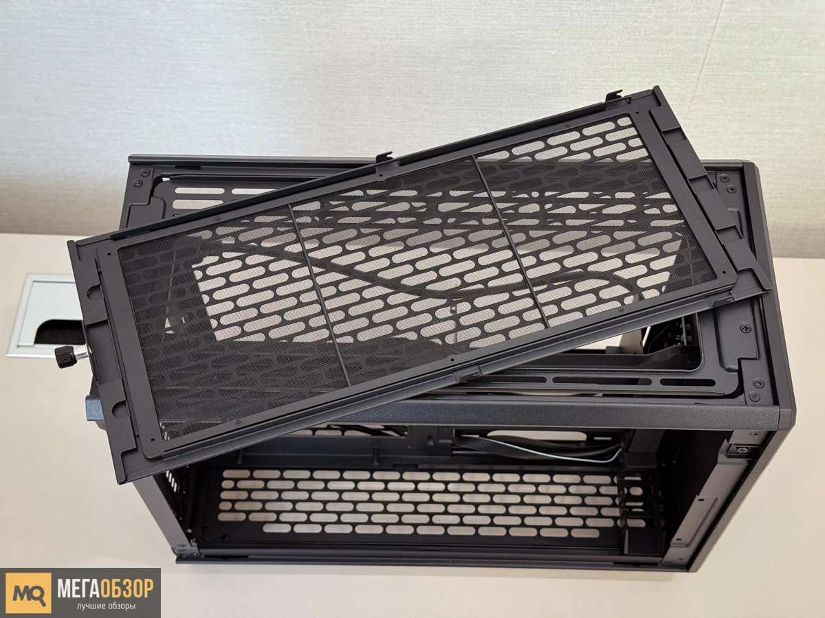 внешний вид Thermaltake TR100