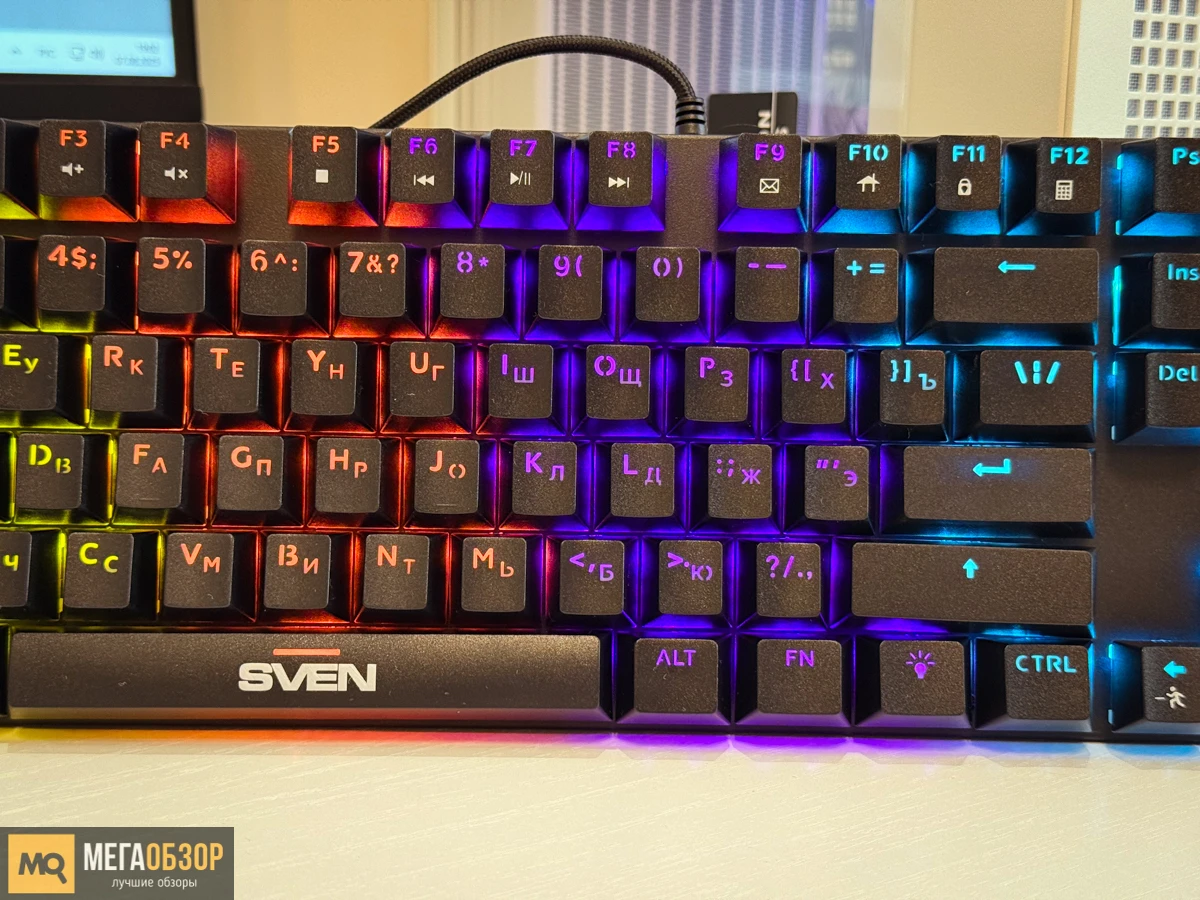 внешний вид SVEN KB-G8900