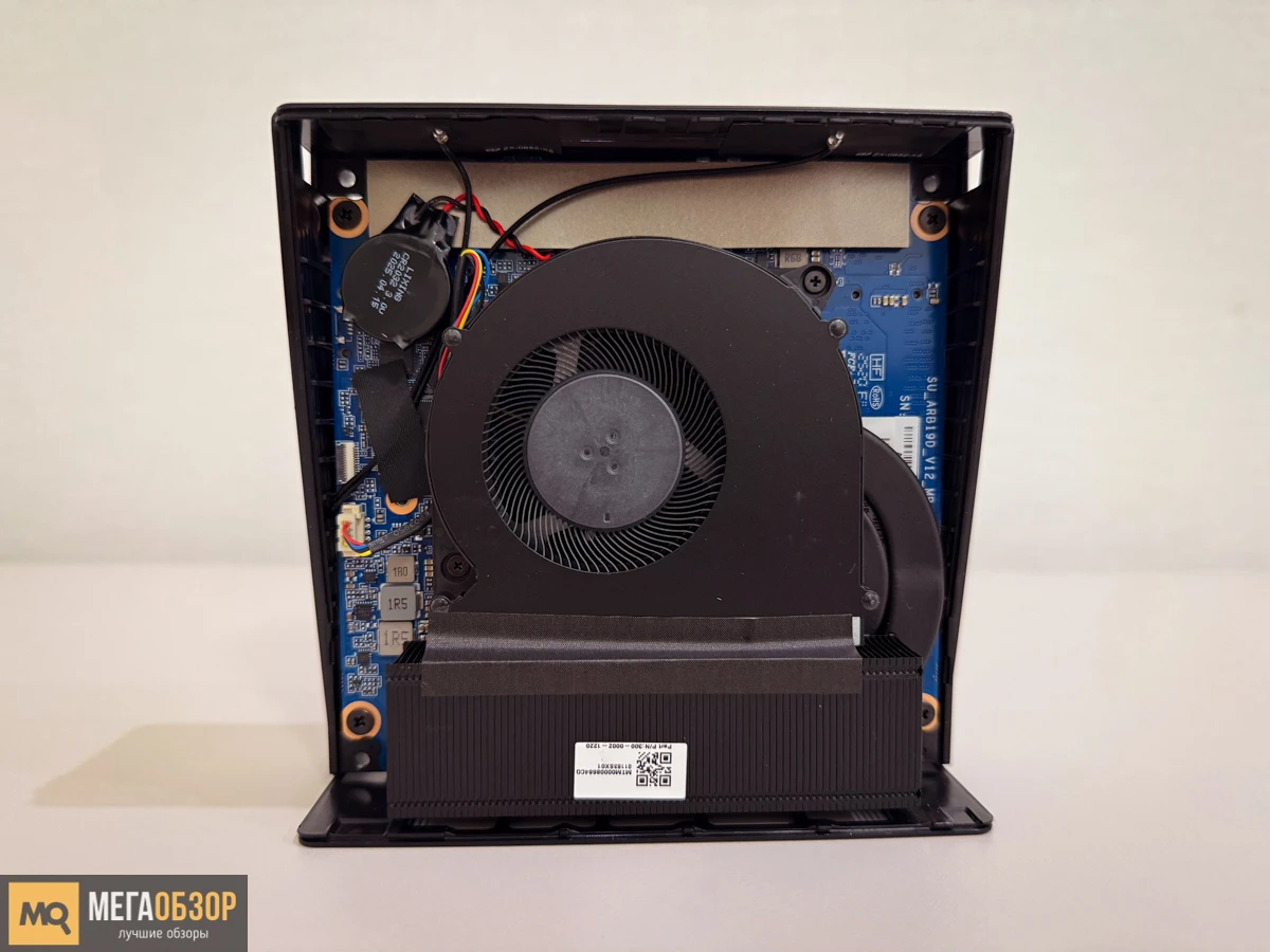 внешний вид CHUWI UBOX CWI604