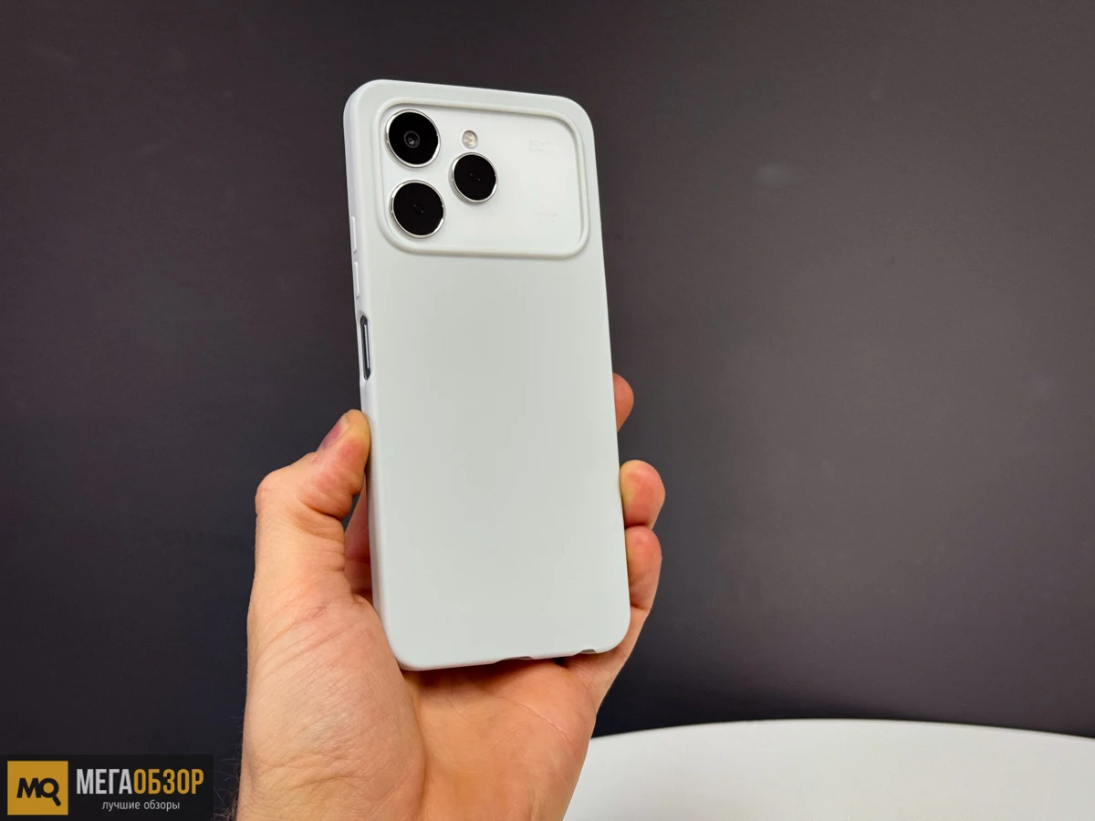 Tecno Spark 40 внешний вид