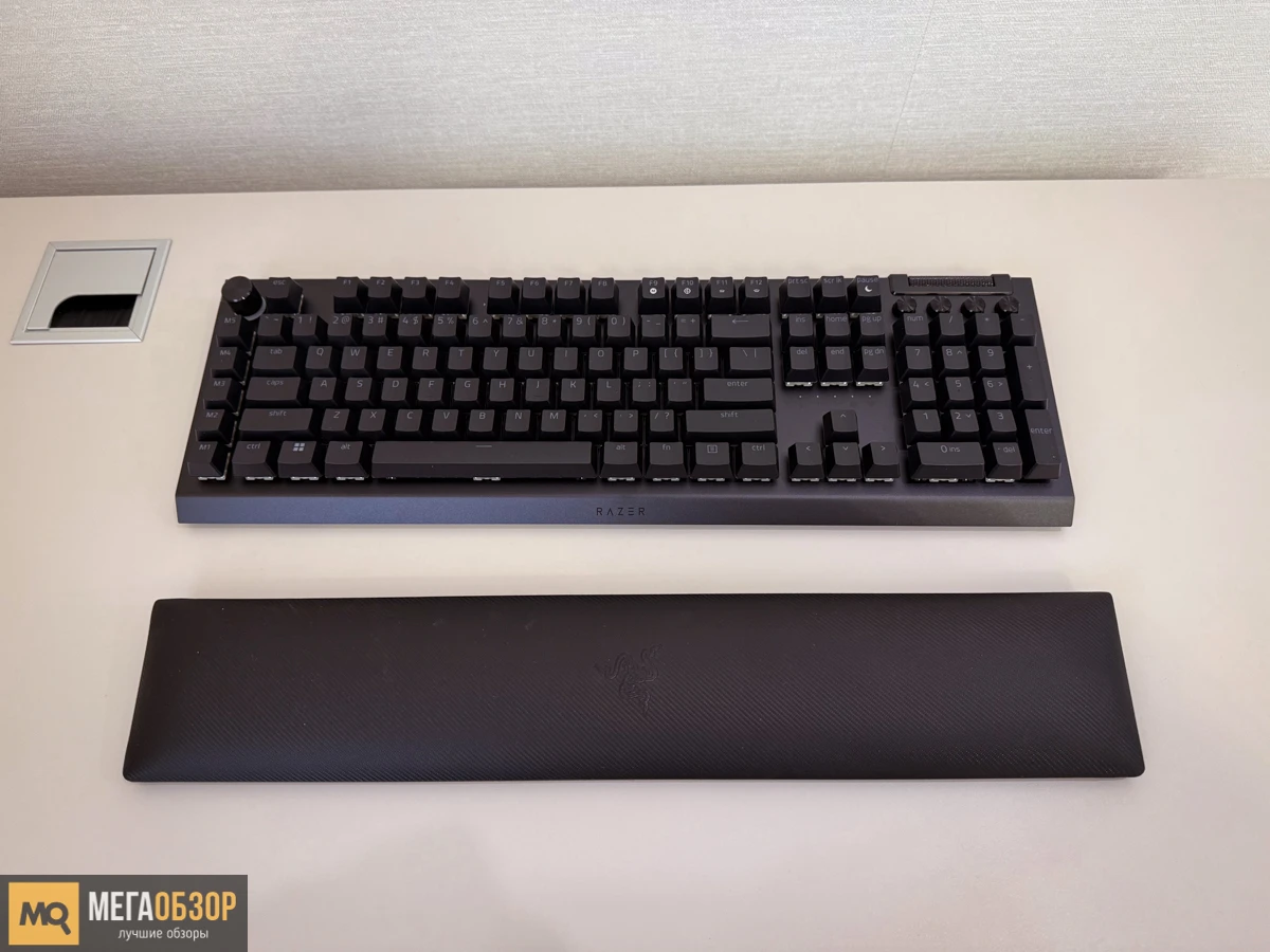 внешний вид Razer BlackWidow V4 Pro