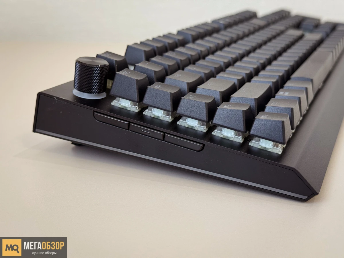 внешний вид Razer BlackWidow V4 Pro
