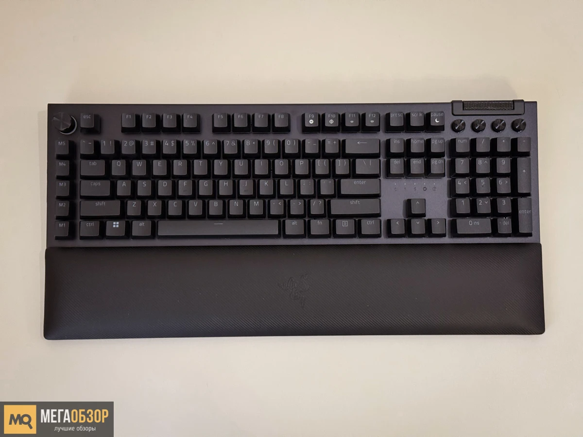 внешний вид Razer BlackWidow V4 Pro