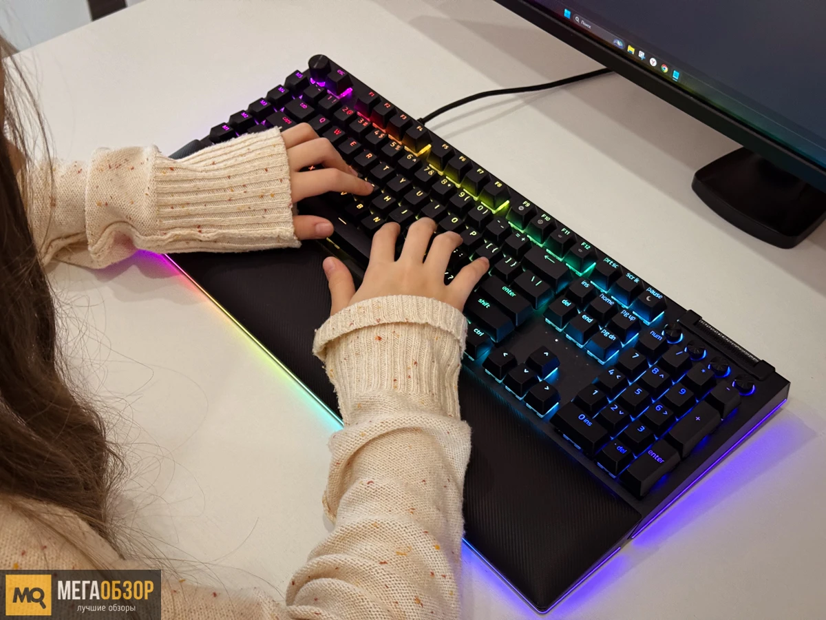 тесты Razer BlackWidow V4 Pro