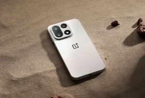 OnePlus 15 показали на пресс-рендерах 