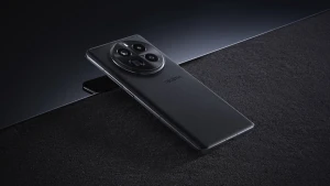 Realme GT5 Pro скоро обновят до Android 16