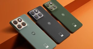 Представлен тонкий смартфон Motorola Edge 70 