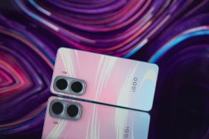 Смартфон iQOO Neo 11 сразу стал бестселлером 