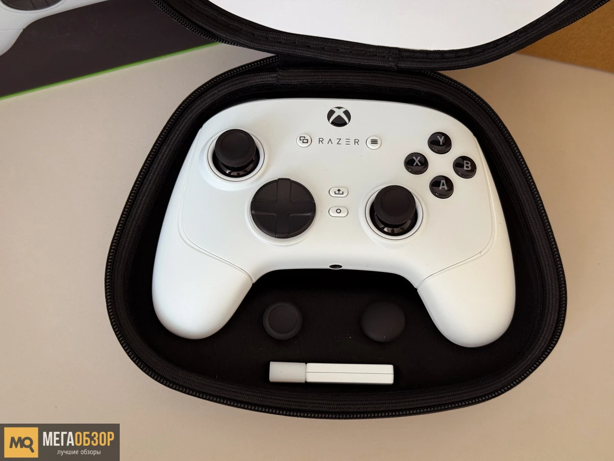 комплектация Razer Wolverine V3 Pro