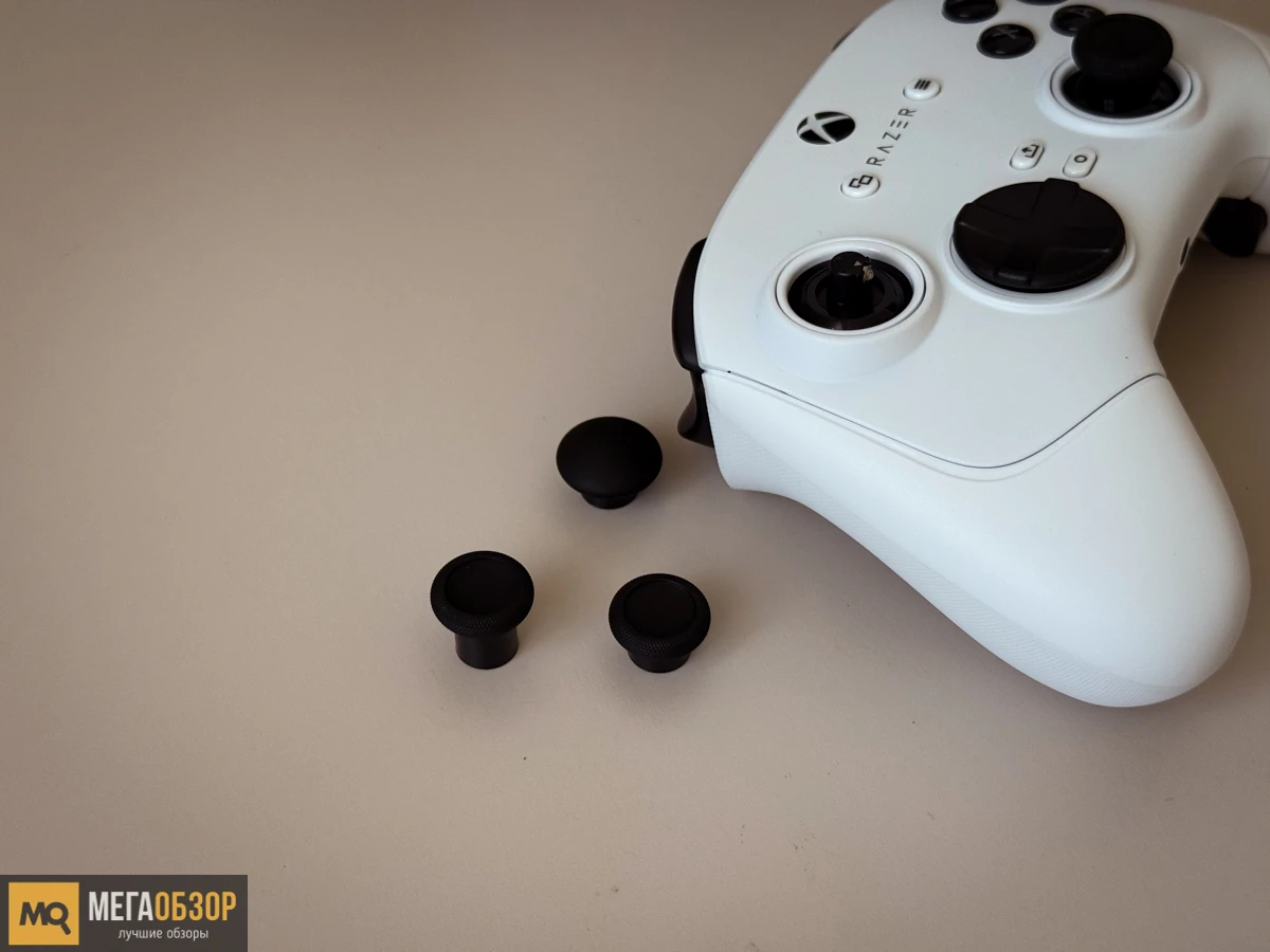 внешний вид Razer Wolverine V3 Pro