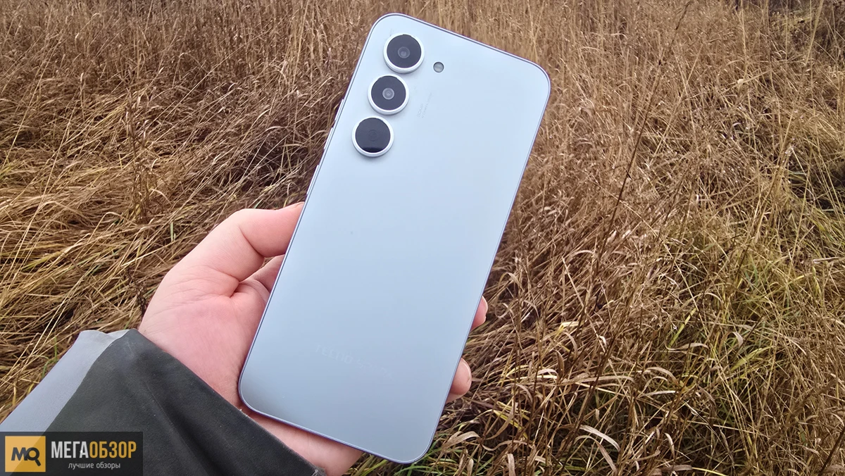 внешний вид Tecno Spark 40 Pro