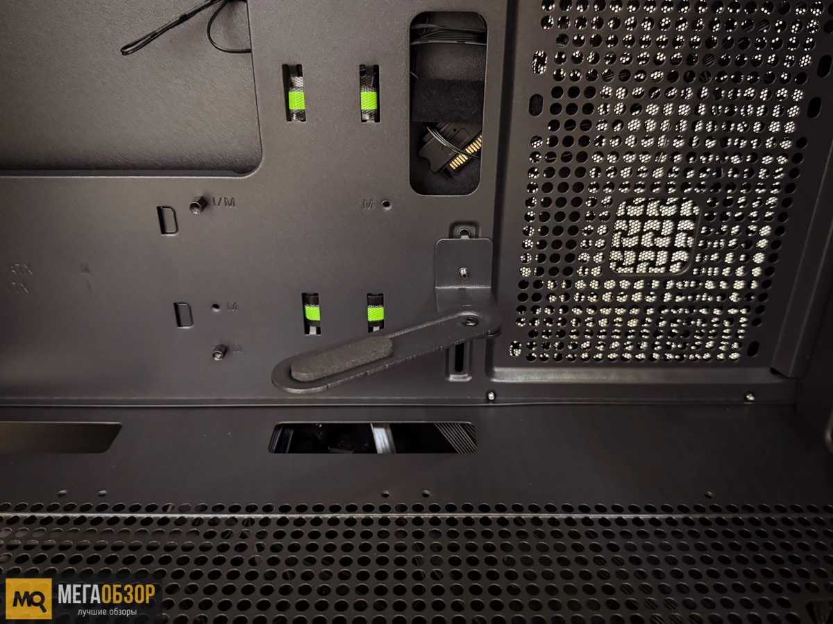 GAMEMAX CLAW 360 внутренняя часть