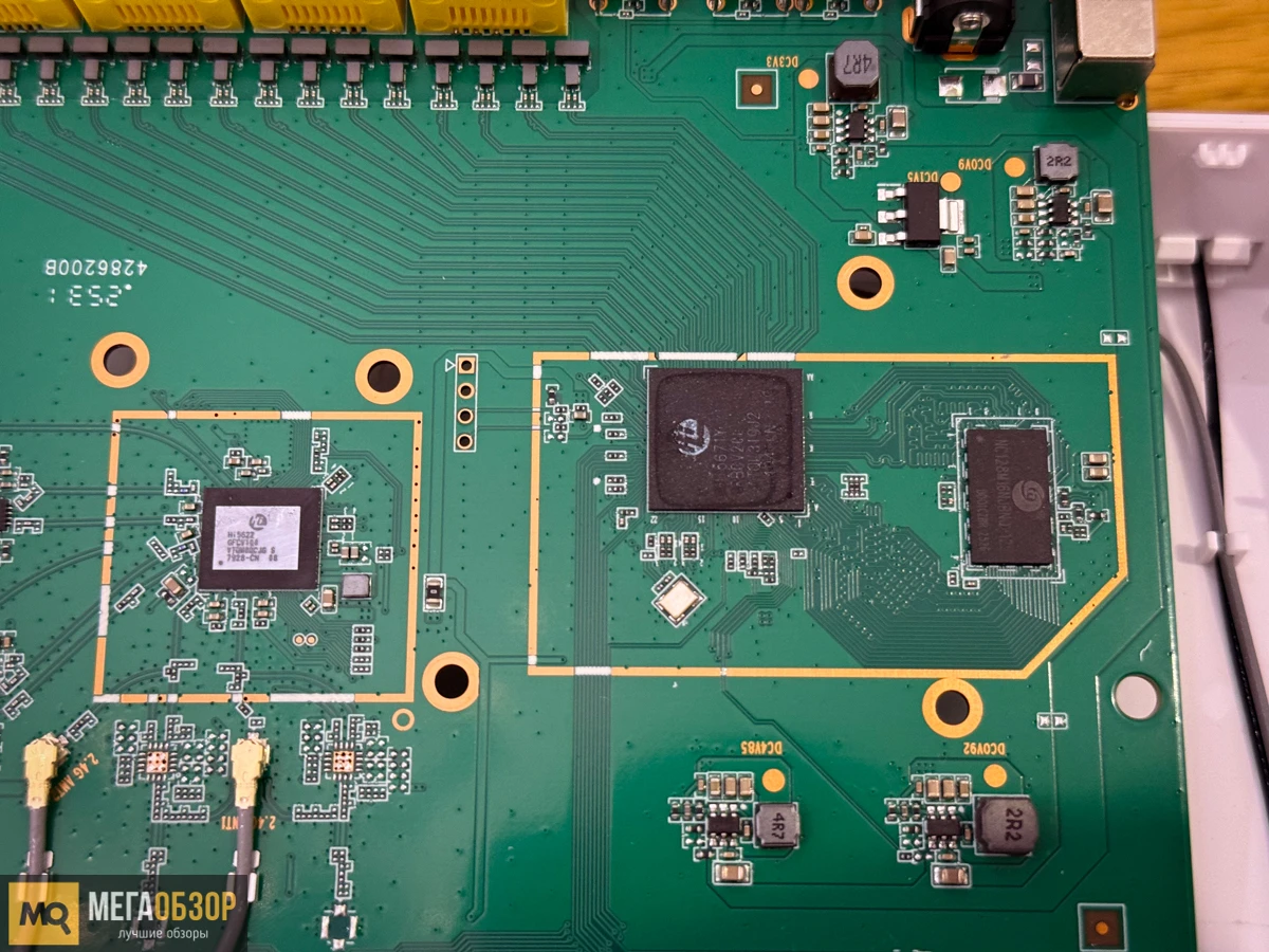 внутренняя часть JETON AX3000 Core