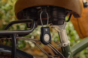 Motorola представила Moto Tag 2 с UWB