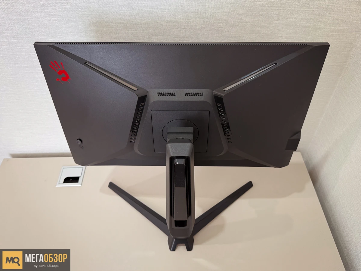 внешний вид BLOODY MN251FР