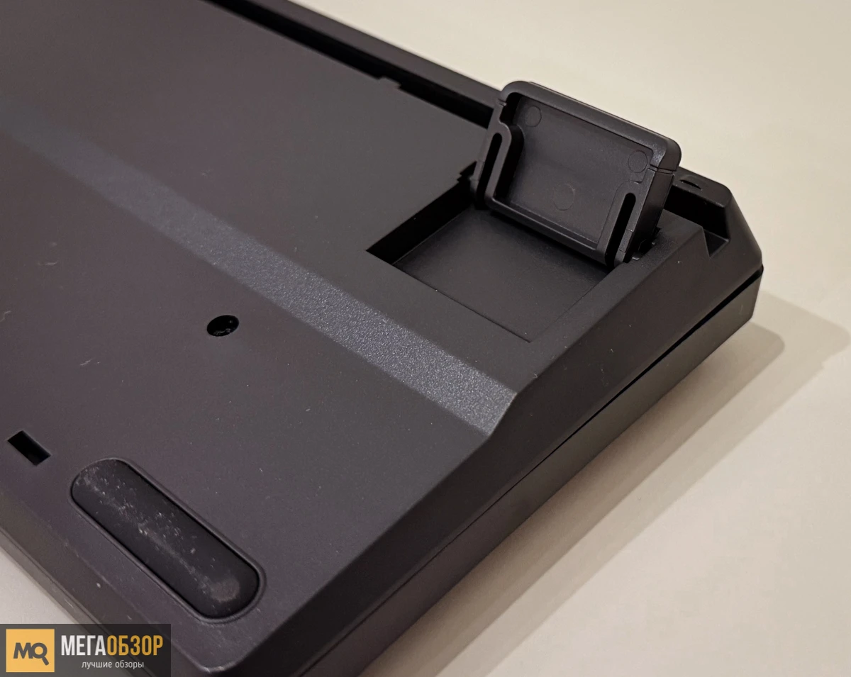 внешний вид Bloody B230N