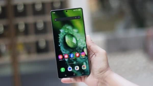 Samsung Galaxy S26 показали на живых фото 