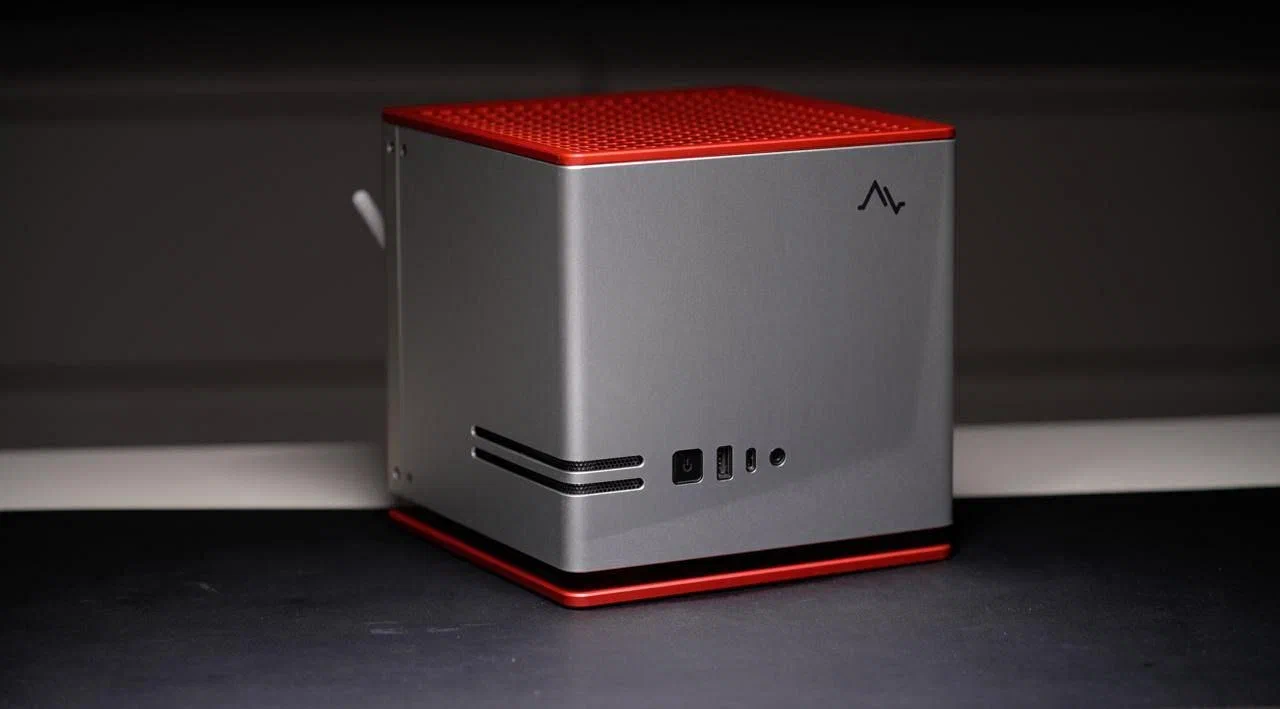 Представлена рабочая станция MAIBENBEN PC95A на Ryzen AI MAX+ 395