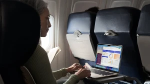 Apple сравнила новый MacBook с ноутбуком, которого не существует