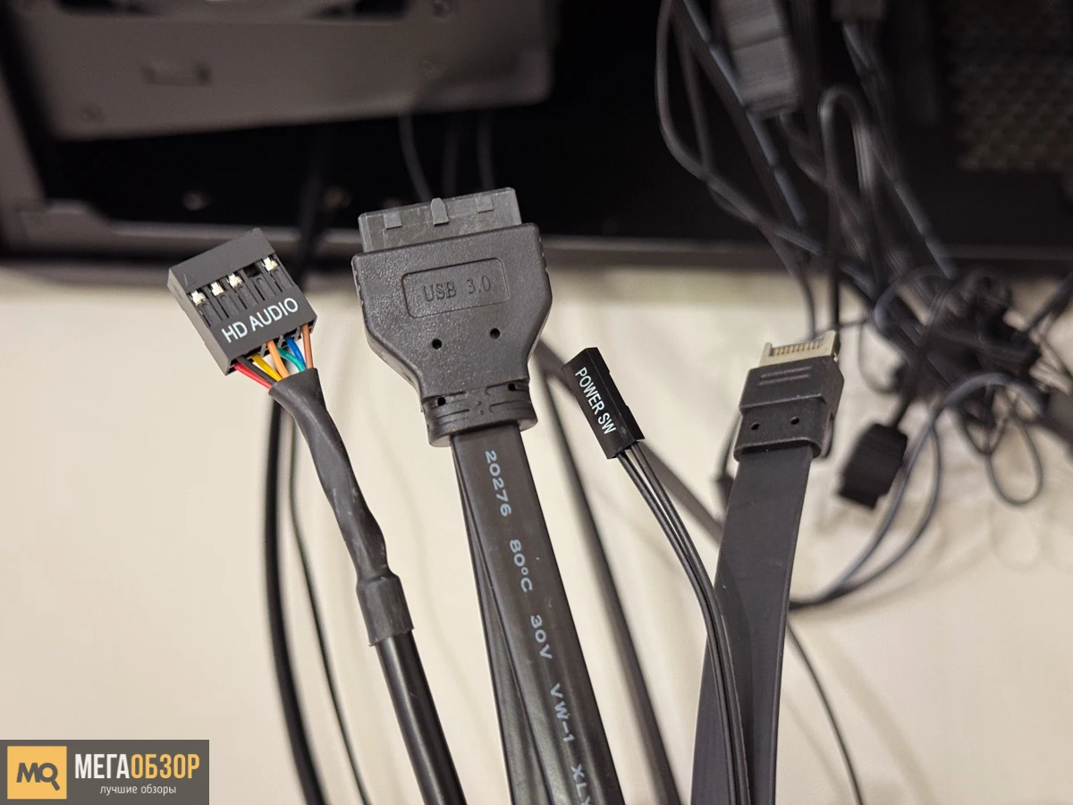 Formula Crystal U9 PE внутреннее оснащение