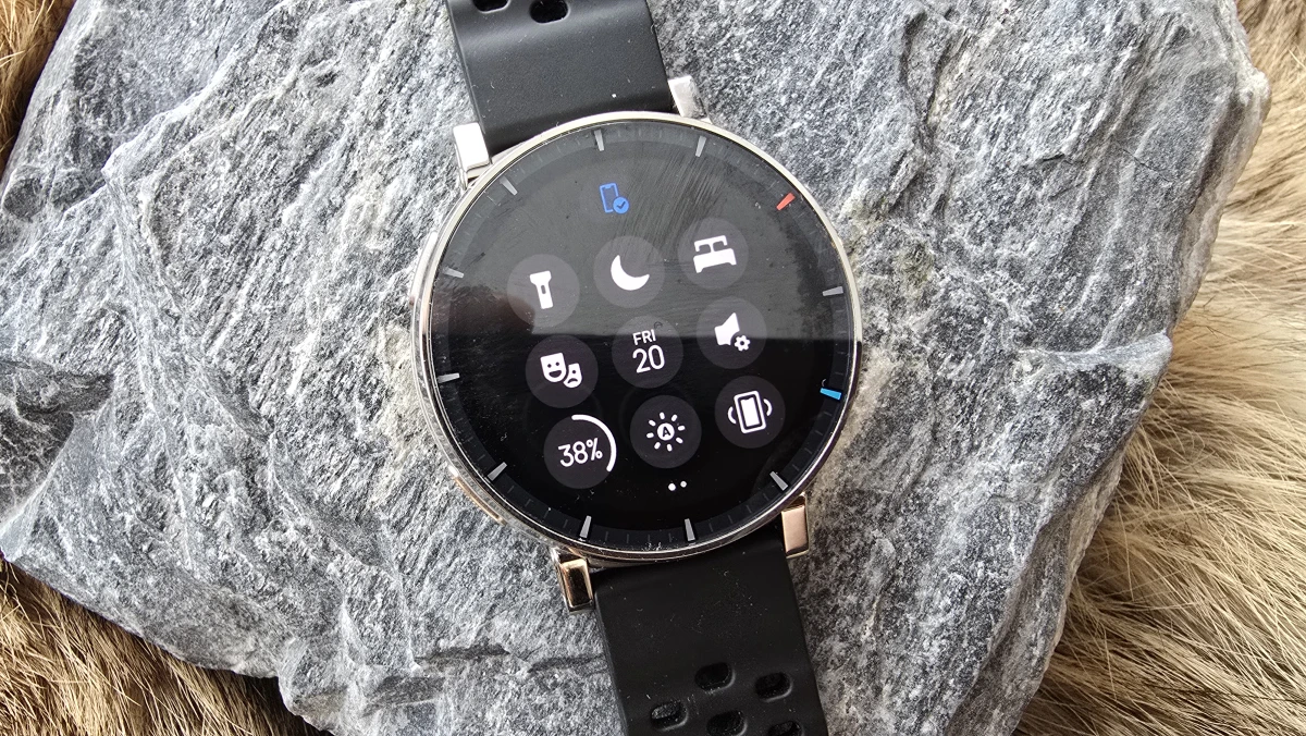 интерфейс Amazfit Active 3 Premium