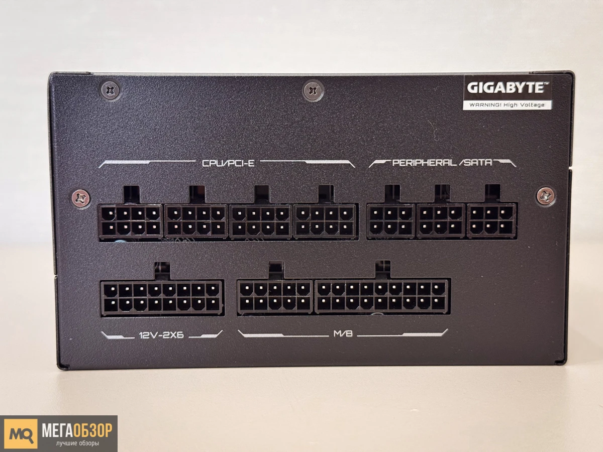 GIGABYTE GAMING 1000GM PG5 внешний вид
