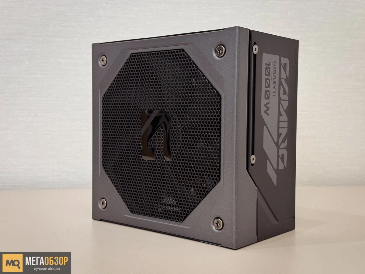 GIGABYTE GAMING 1000GM PG5 внешний вид