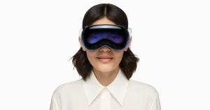 Apple всё же не отказалась от Vision Pro