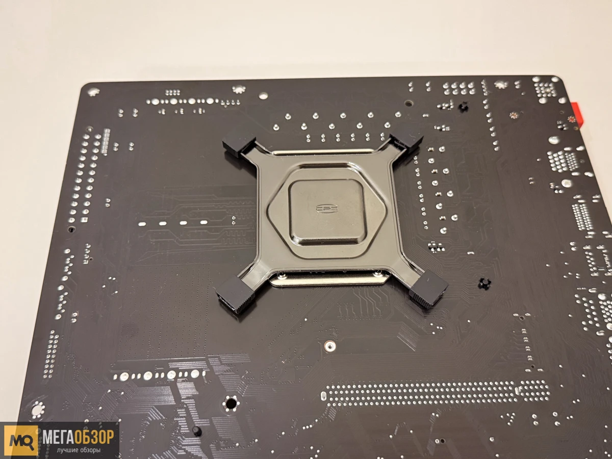 сборка PCCooler RZ820 Display
