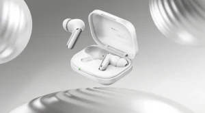 realme выпустила в России флагманские TWS-наушники Buds Air8 Pro