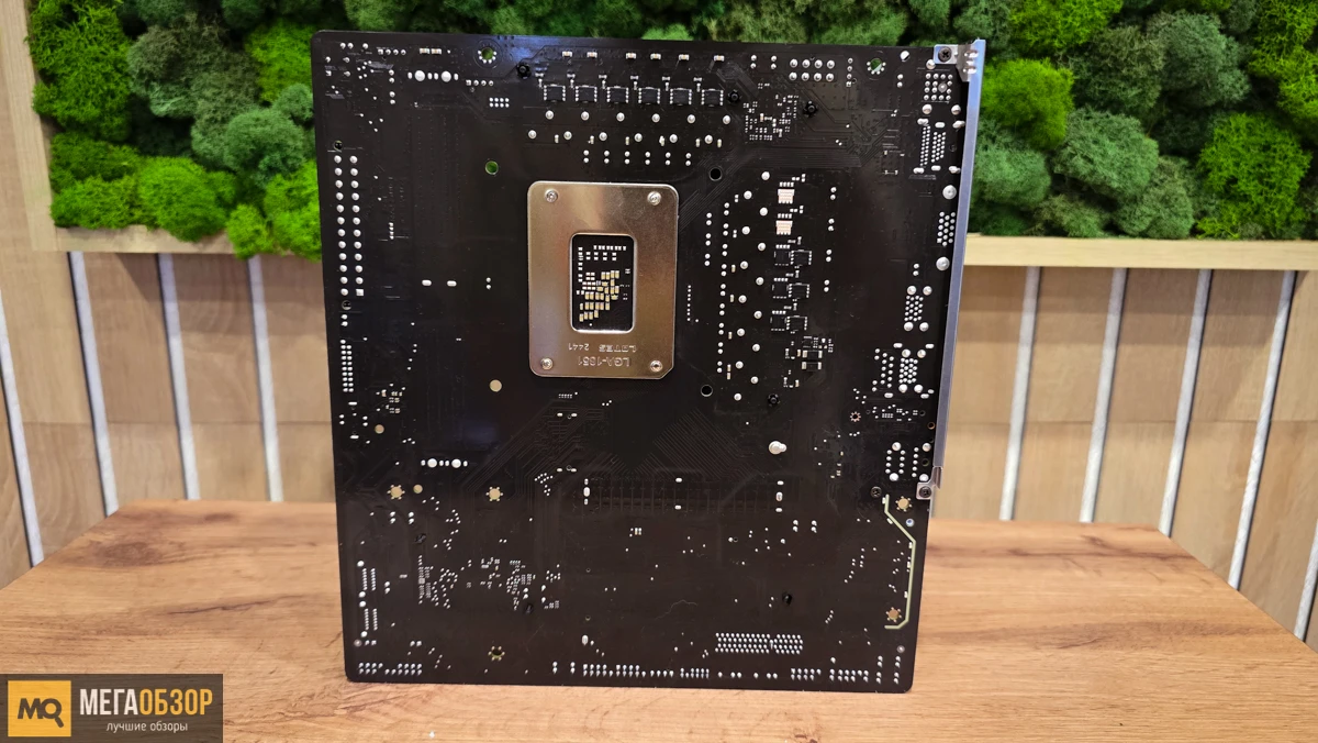 внешний вид GIGABYTE B860M Eagle V2