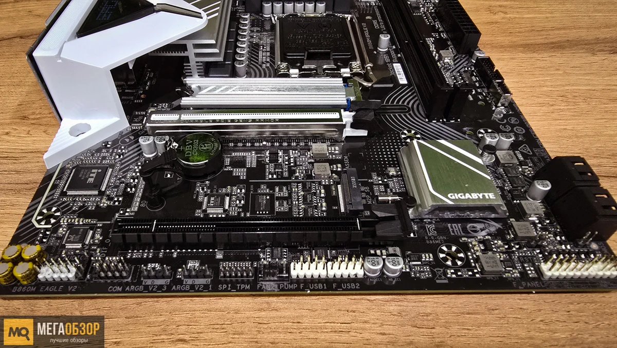 внешний вид GIGABYTE B860M Eagle V2
