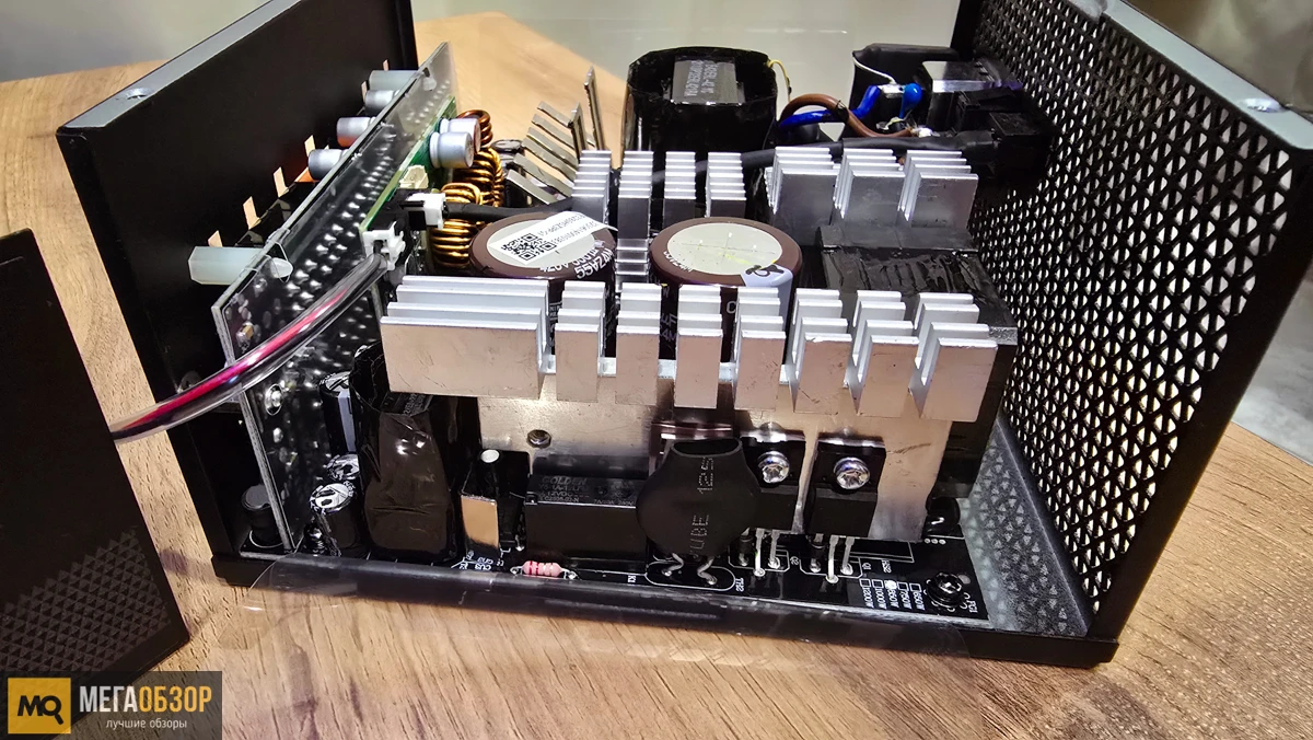 внутренняя часть PCCooler YT850