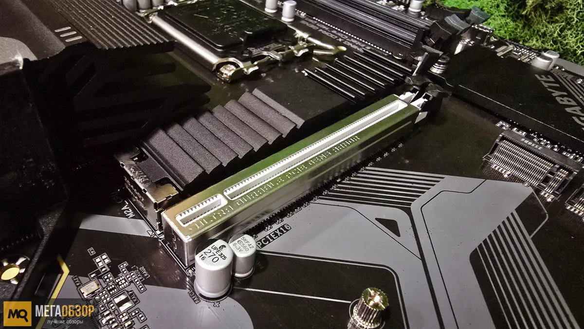 внешний вид GIGABYTE B760 GAMING X DDR4 GEN5