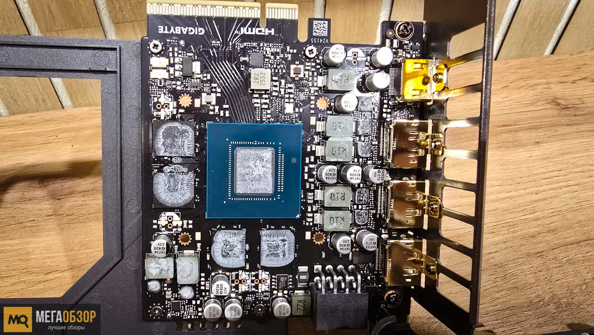 внешний вид GIGABYTE GeForce RTX 5060 Ti EAGLE OC 8G