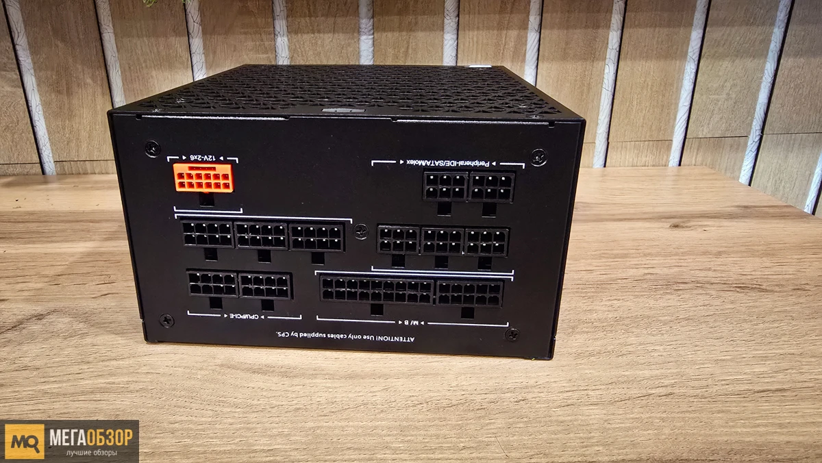 внешний вид PCCOOLER YS1000
