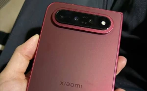 Складной смартфон Xiaomi 18 Fold засветился на фото 