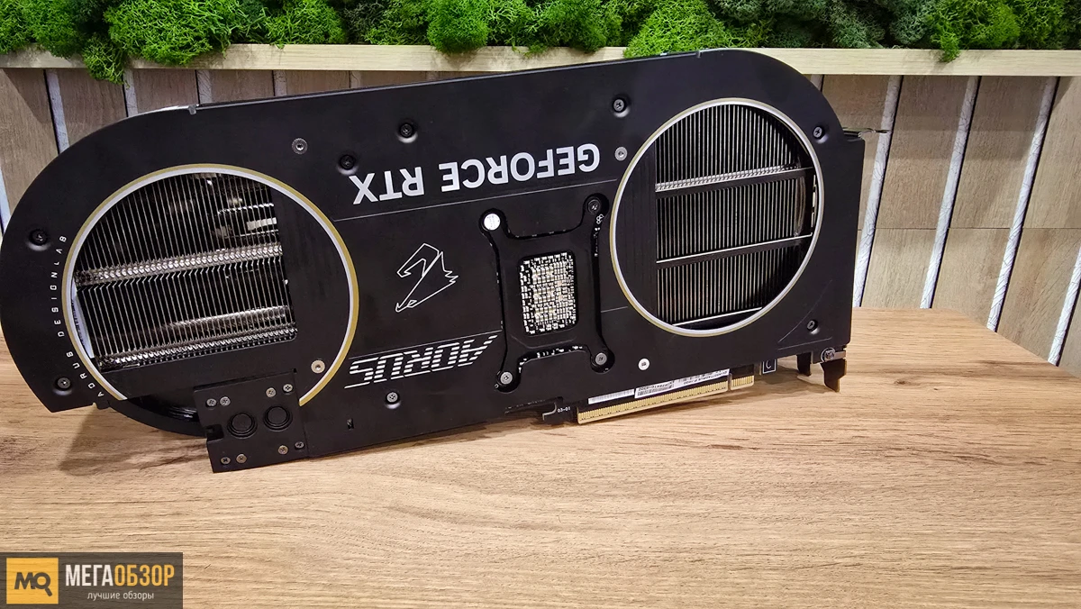 внешний вид AORUS GeForce RTX 5070 Ti INFINITY 16G