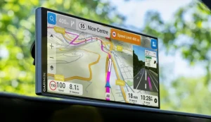 Стартовали предзаказы на навигатор Garmin Drive 8,8