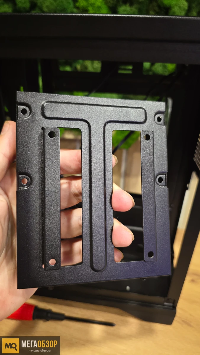 внутренняя часть EUROCASE M2751