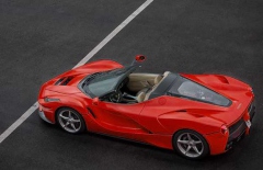 Ferrari LaFerrari лишится крыши