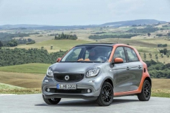 Дебютировали новые Smart ForTwo и ForFour