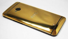 Золотой HTC подешевел на 42000 рублей