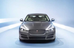 Jaguar XE может остаться без крыши