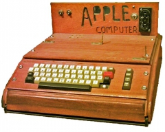 В Нью-Йорке на аукцион выставлен один из первых компьютеров Apple
