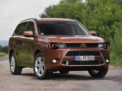 Mitsubishi Outlander нового поколения появится в России в 2015 году