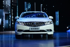 Geely GC9 появится в России осенью 2015 года