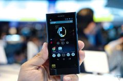 Sony представила новый Android-плеер Walkman ZX2