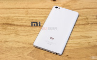 Живые фото смартфона Xiaomi Mi Note
